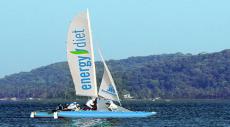 На надувном судне через океаны trimaran.jpg